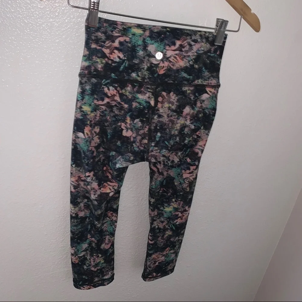Lululemon Wunder Under HR Crop
